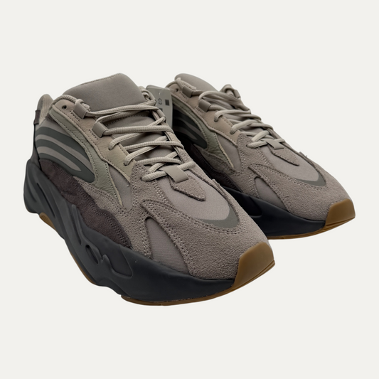 Yeezy Boost 700 V2