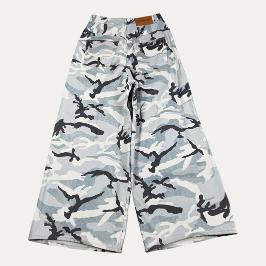 Vetements Artic Camo Big Shape Pants