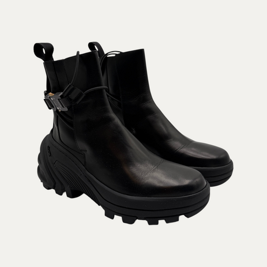 1017 Alyx Low Buckle Chelsea Boot