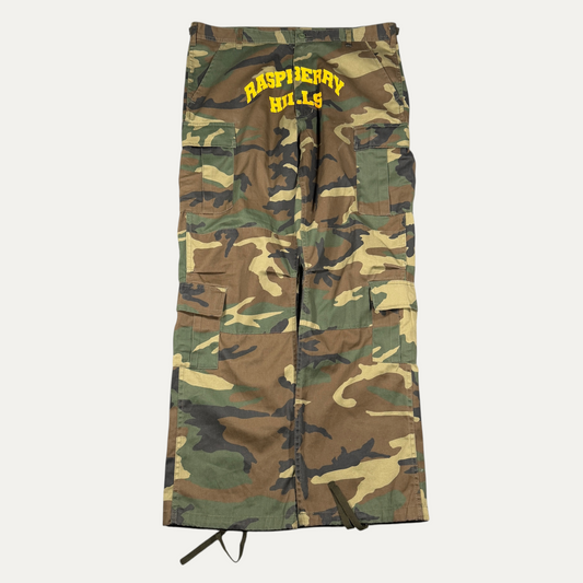 Raspberry Hills Spellout Camo Pants