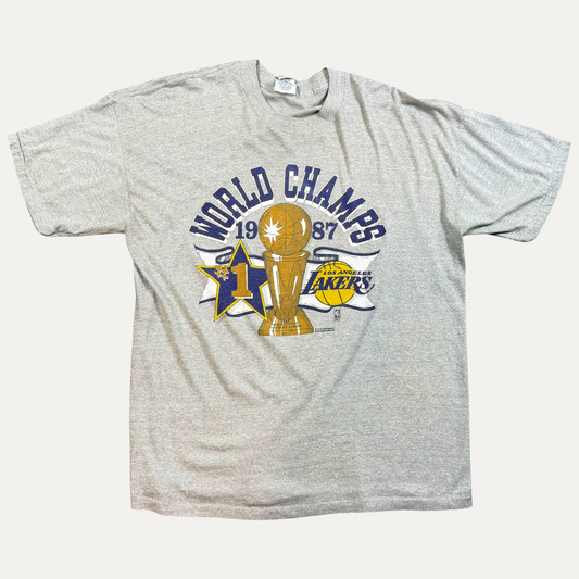 Vintage 1987 Los Angeles Lakers World Champions T-Shirt